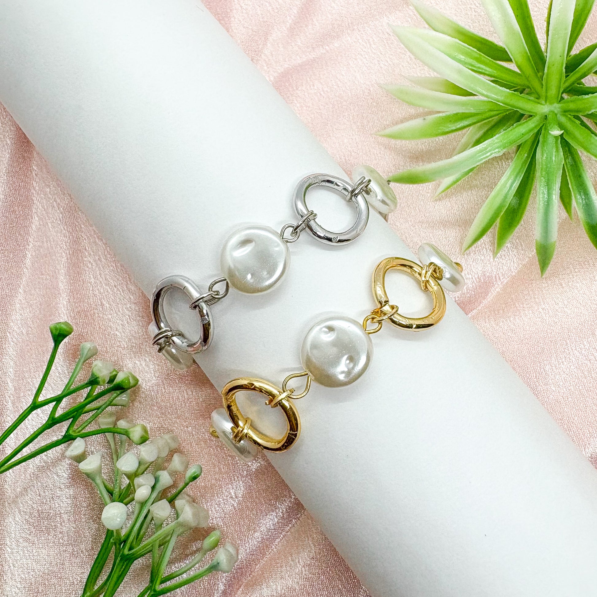Pearl Coin Circular Link Bracelet
