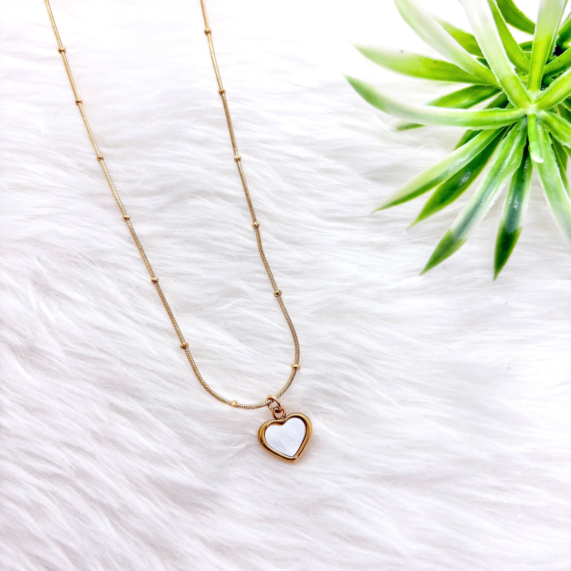 Dreamy Pearl Heart Pendant Necklace