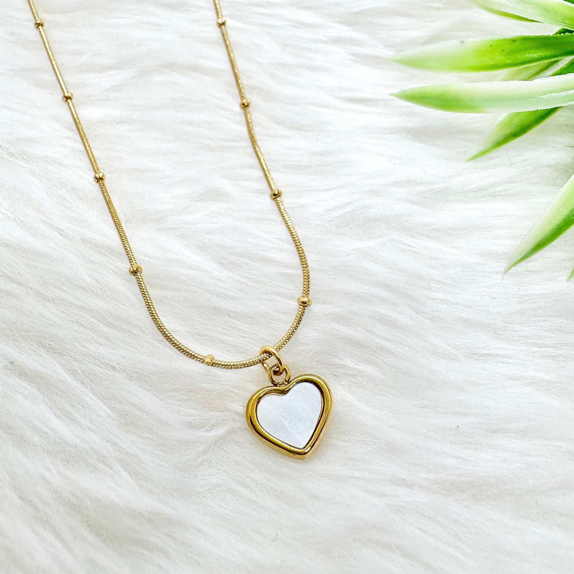Dreamy Pearl Heart Pendant Necklace