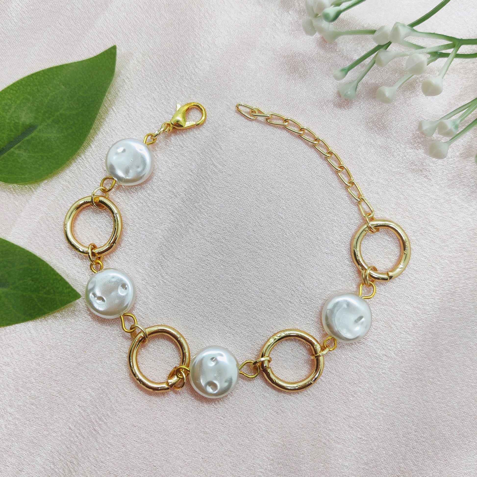 Pearl Coin Circular Link Bracelet