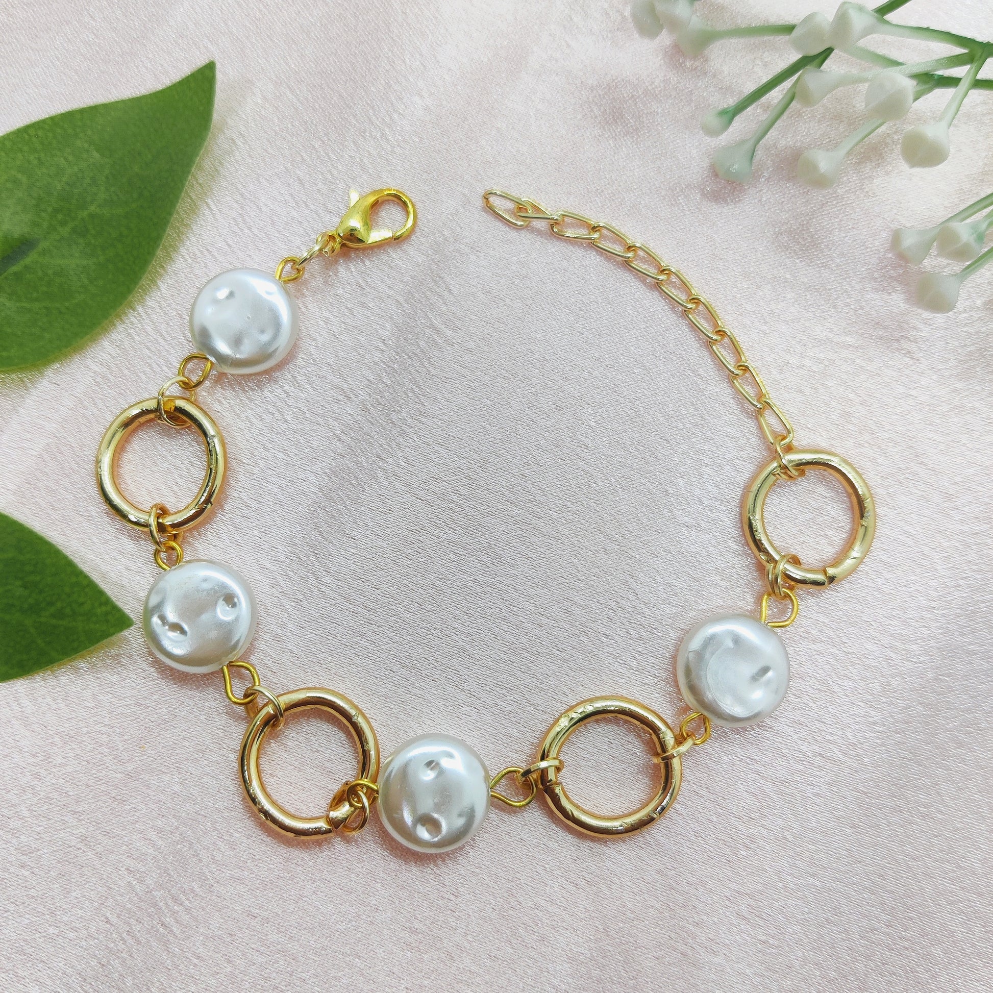Pearl Coin Circular Link Bracelet