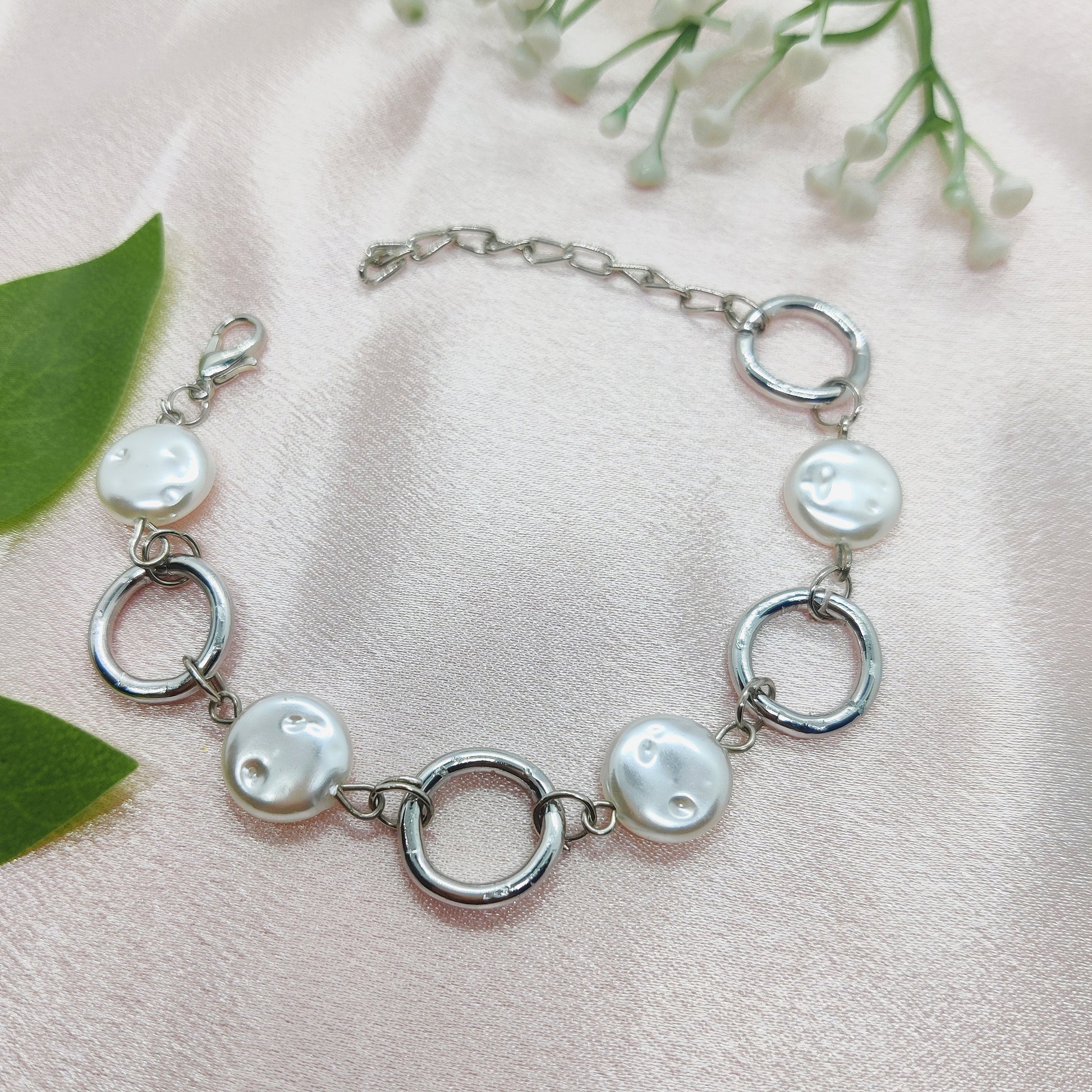 Pearl Coin Circular Link Bracelet