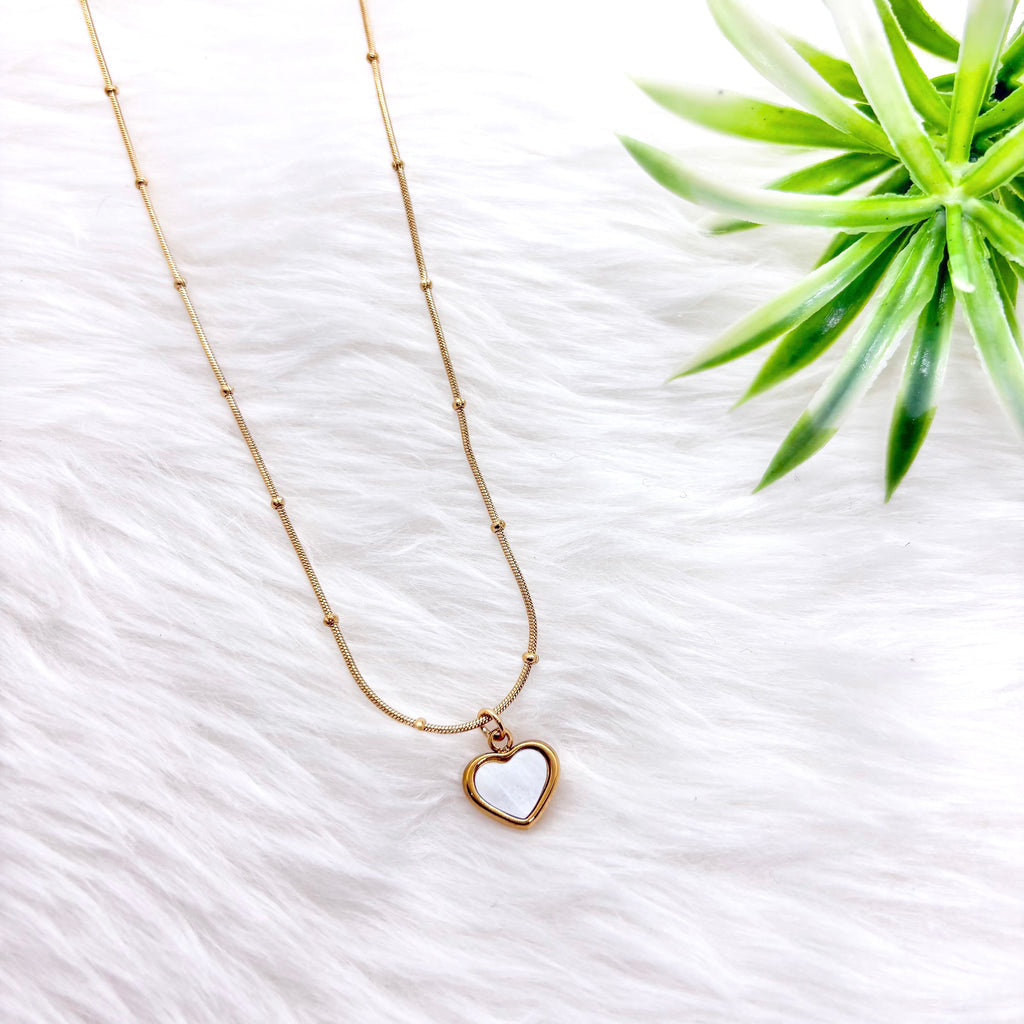 Dreamy Pearl Heart Pendant Necklace