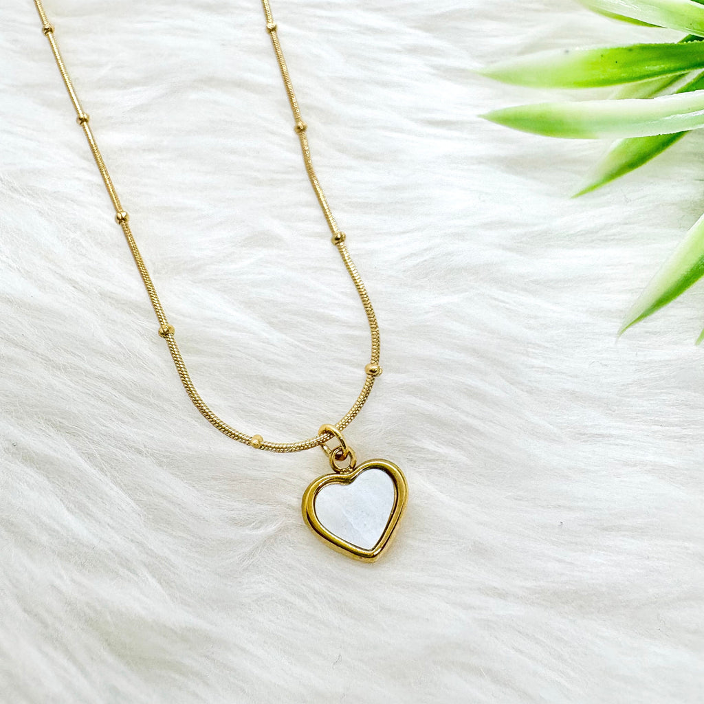 Dreamy Pearl Heart Pendant Necklace