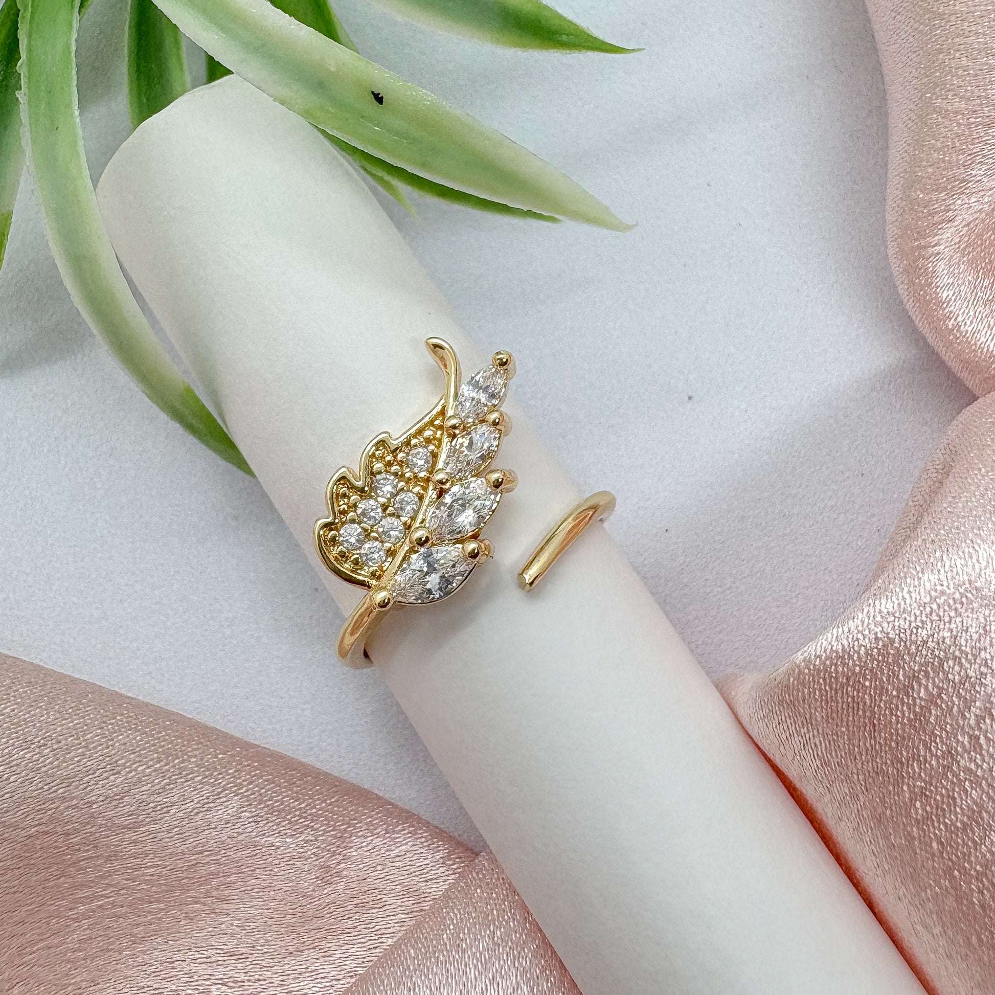 Golden Leaf Sparkle Ring (Adjustable)