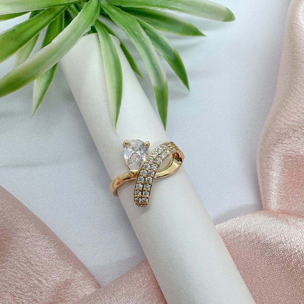 Dazzle Drop Bow Ring (Adjustable)