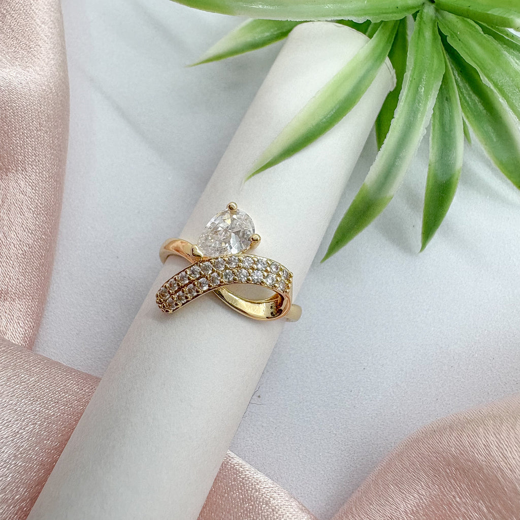 Dazzle Drop Bow Ring (Adjustable)