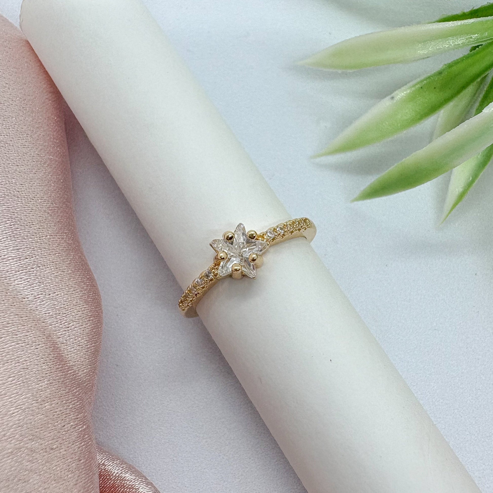 Twinkle Star Diamond Ring (Adjustable)