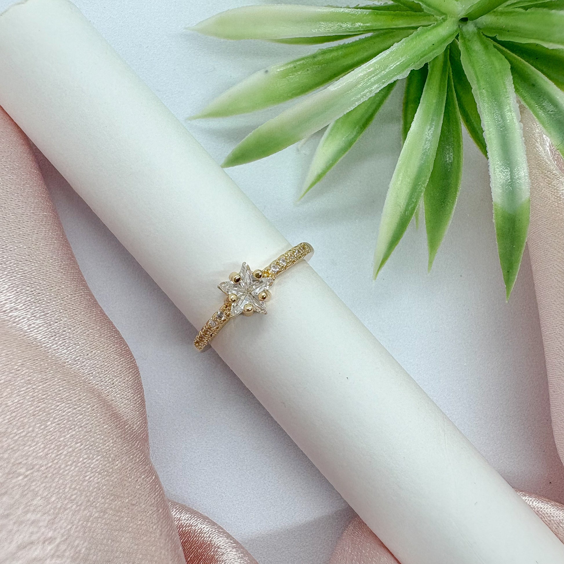 Twinkle Star Diamond Ring (Adjustable)
