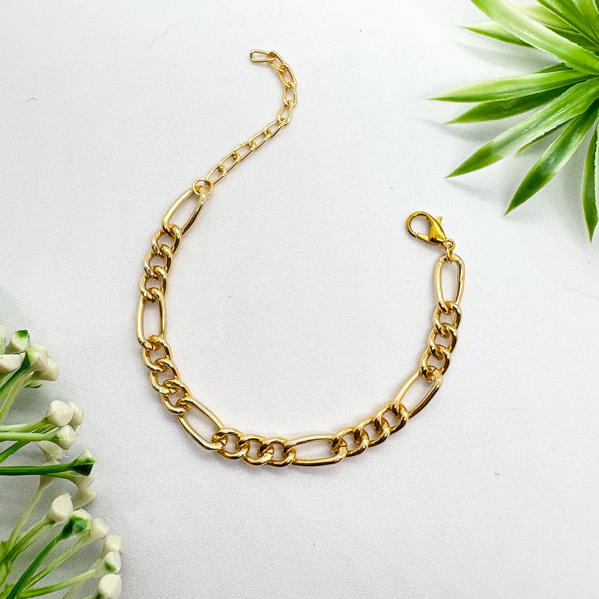 Classic Figaro Gold Chain Bracelet
