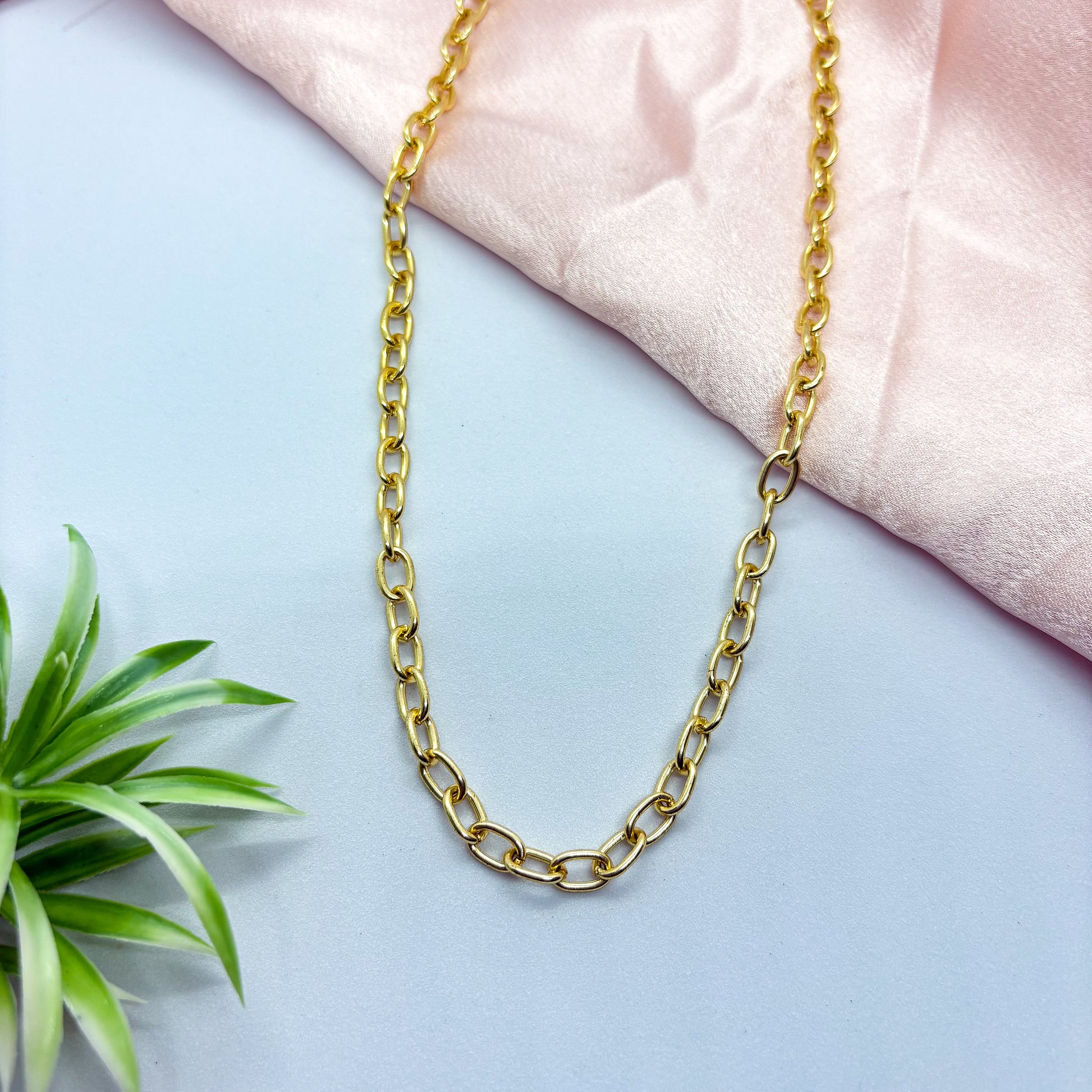 Everyday Golden Link Chain Necklace