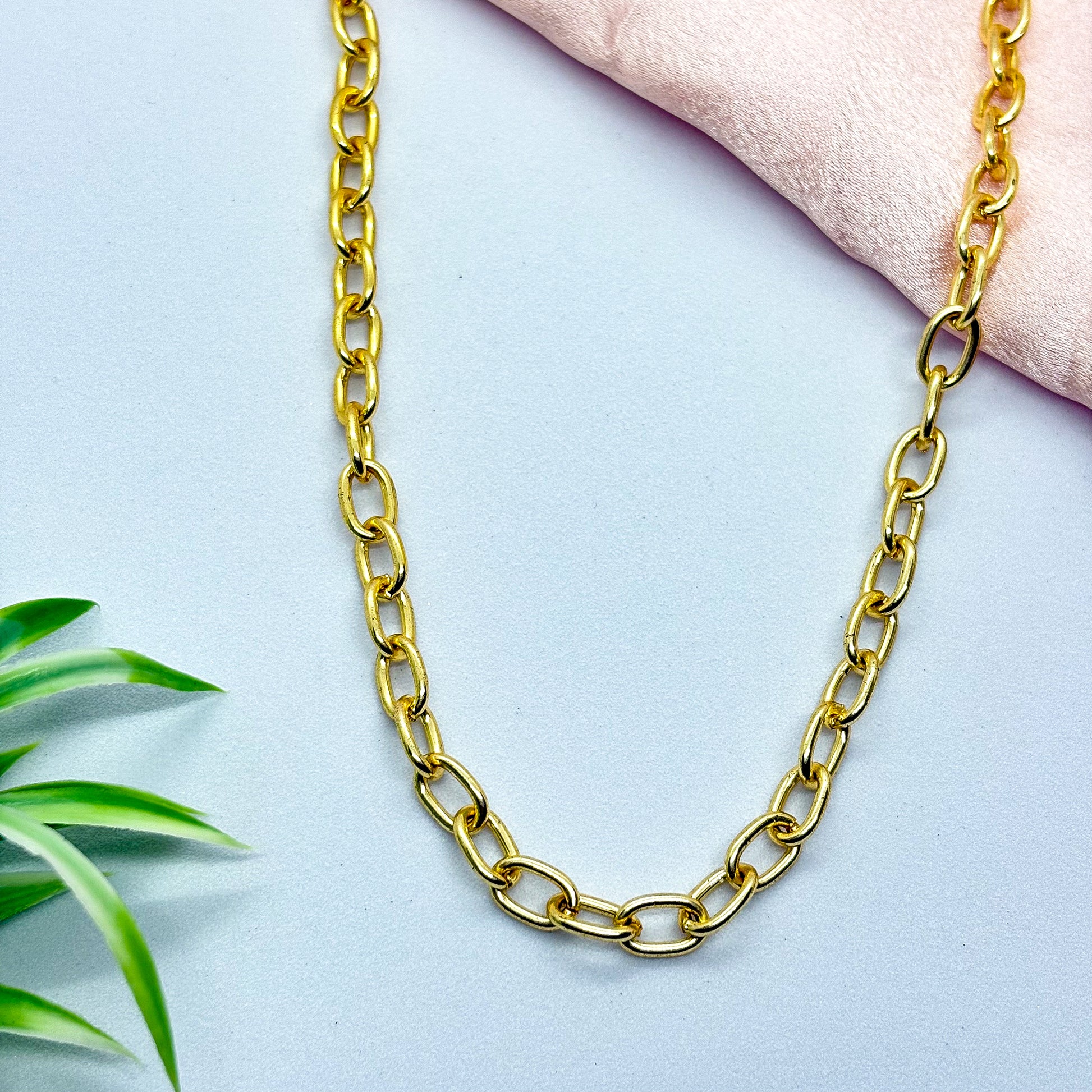 Everyday Golden Link Chain Necklace