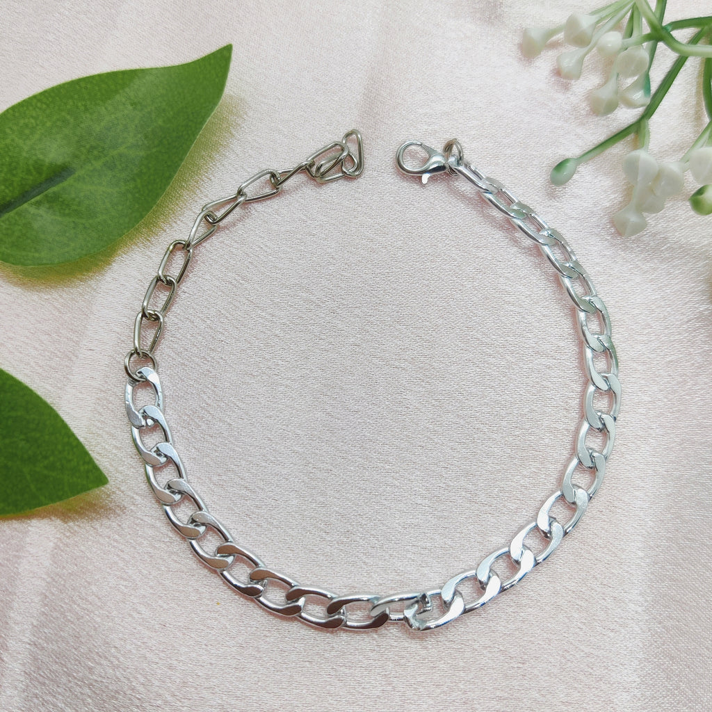Minimal Chain Bracelet