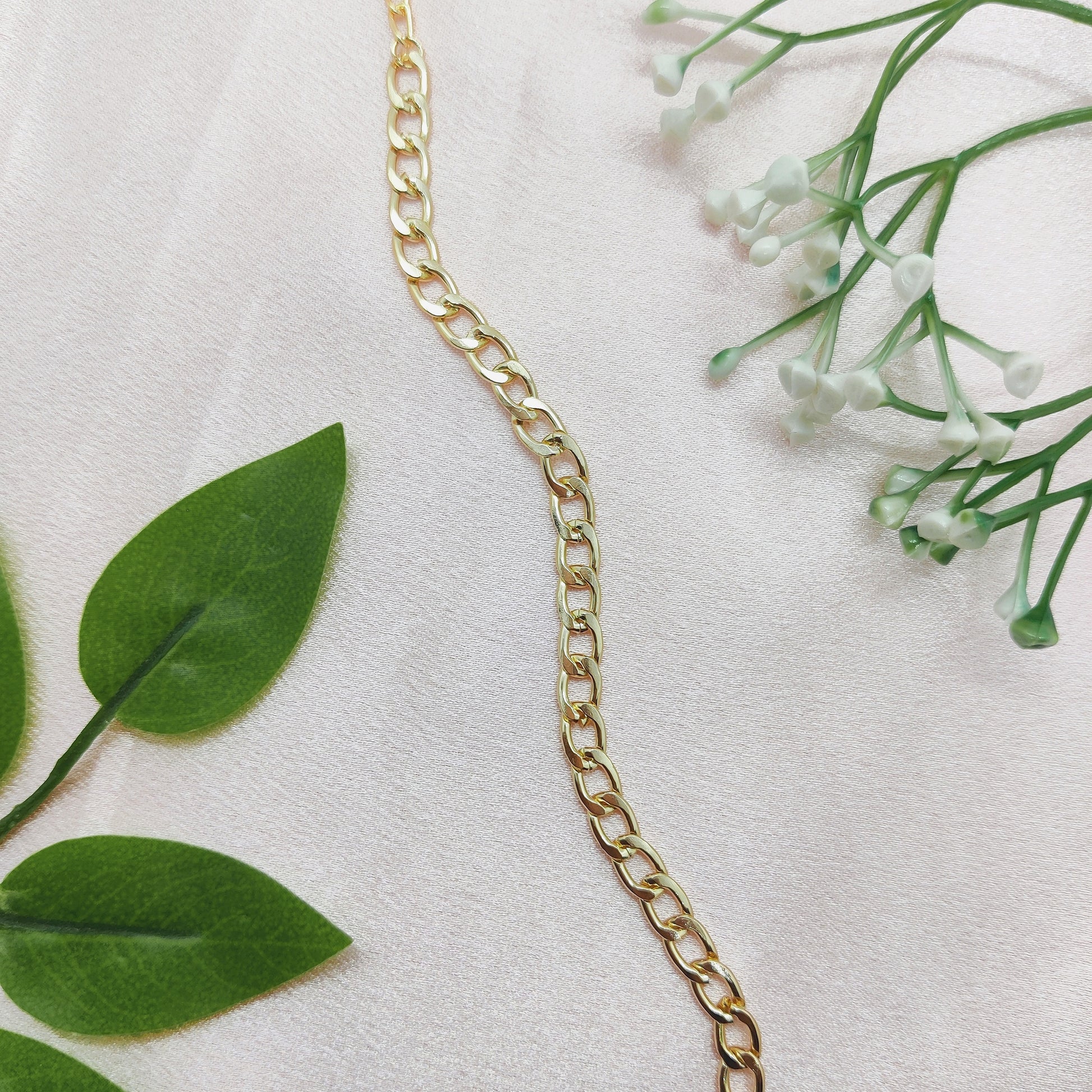 Minimal Chain Bracelet