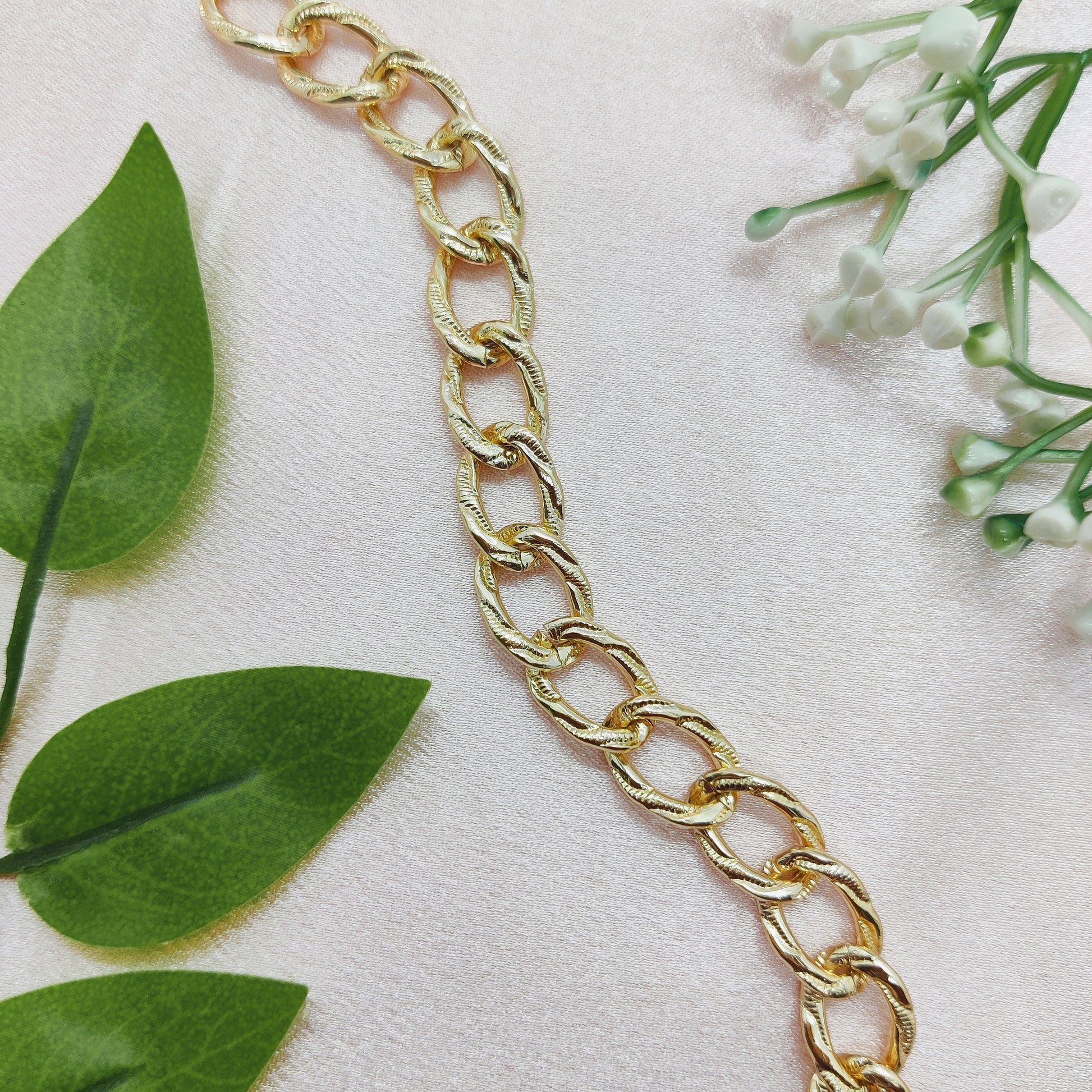 Twisted Link Chain Bracelet