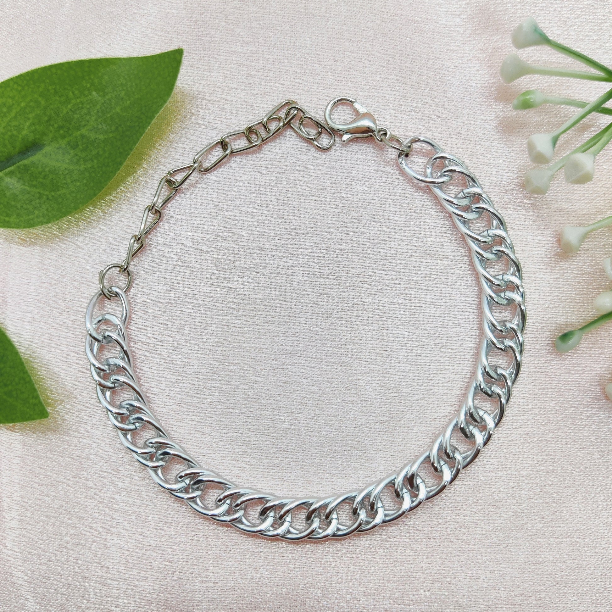 Circular Link Chain Bracelet