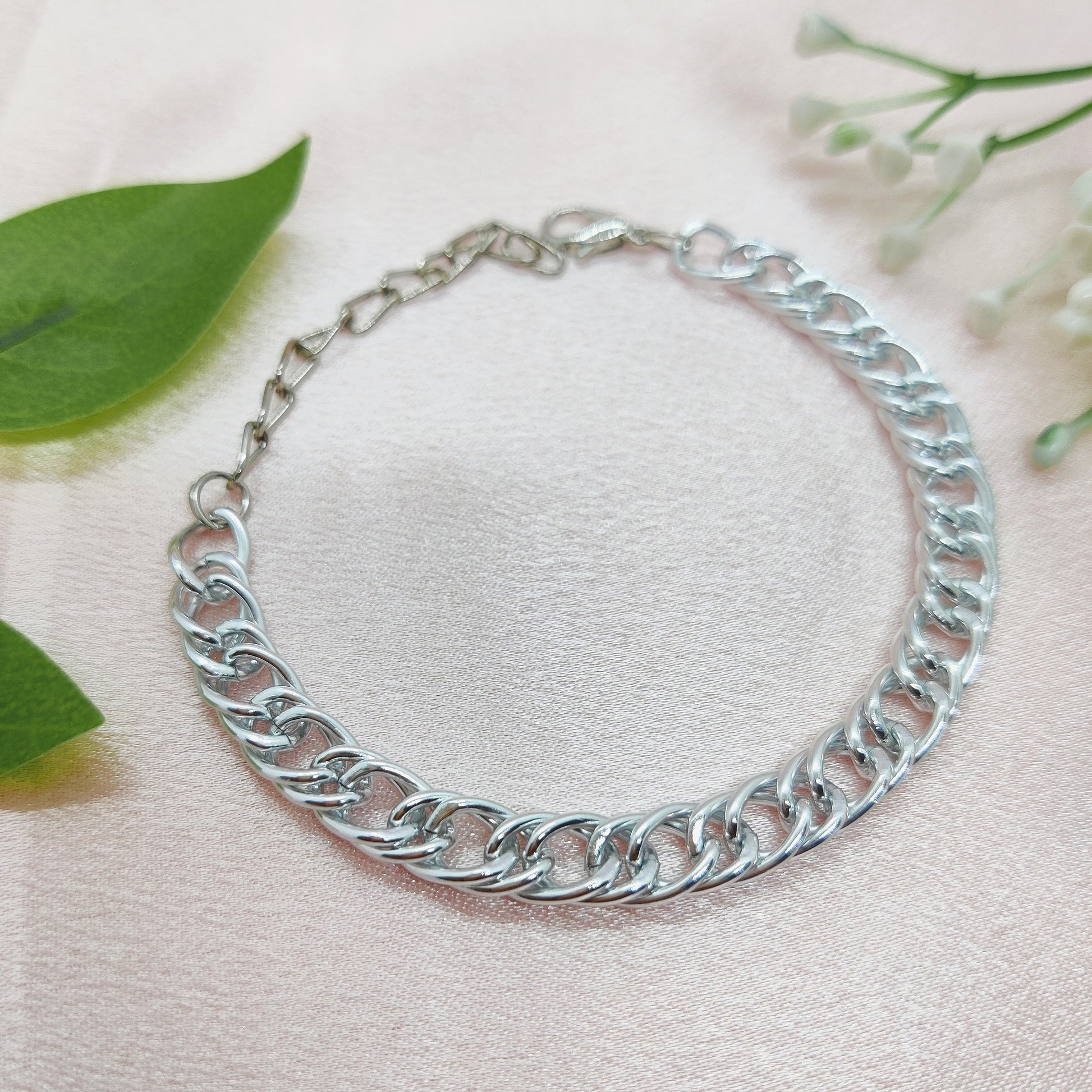 Circular Link Chain Bracelet