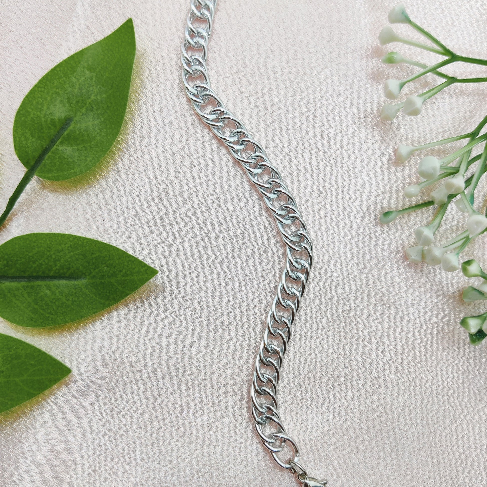 Circular Link Chain Bracelet