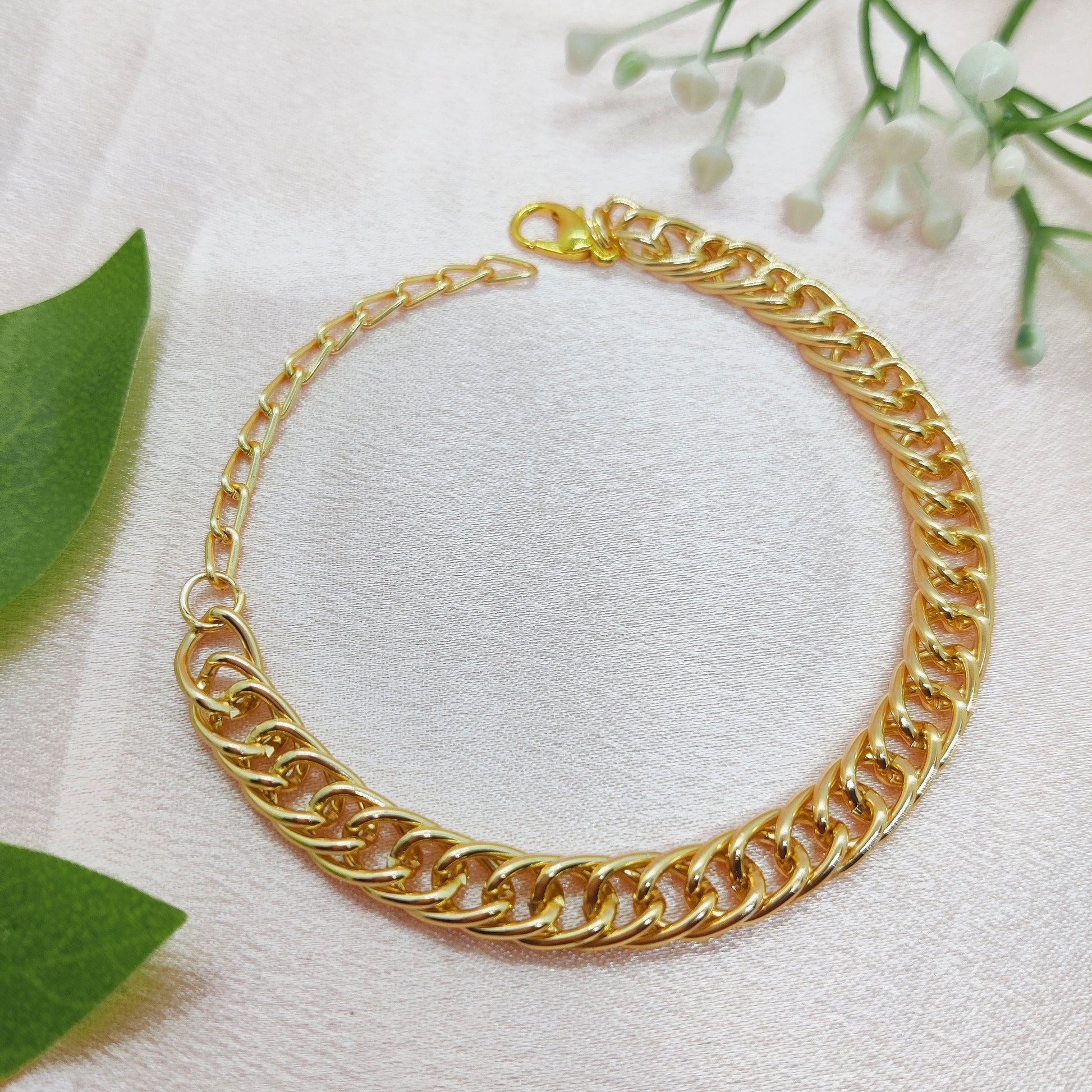 Circular Link Chain Bracelet