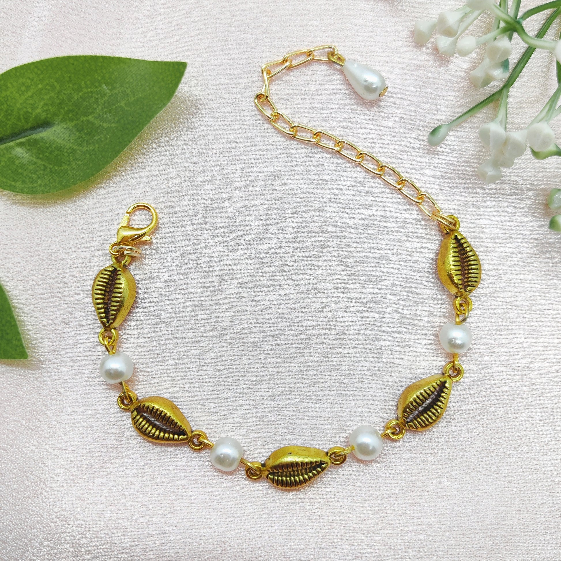 Pearl & Shell Bracelet
