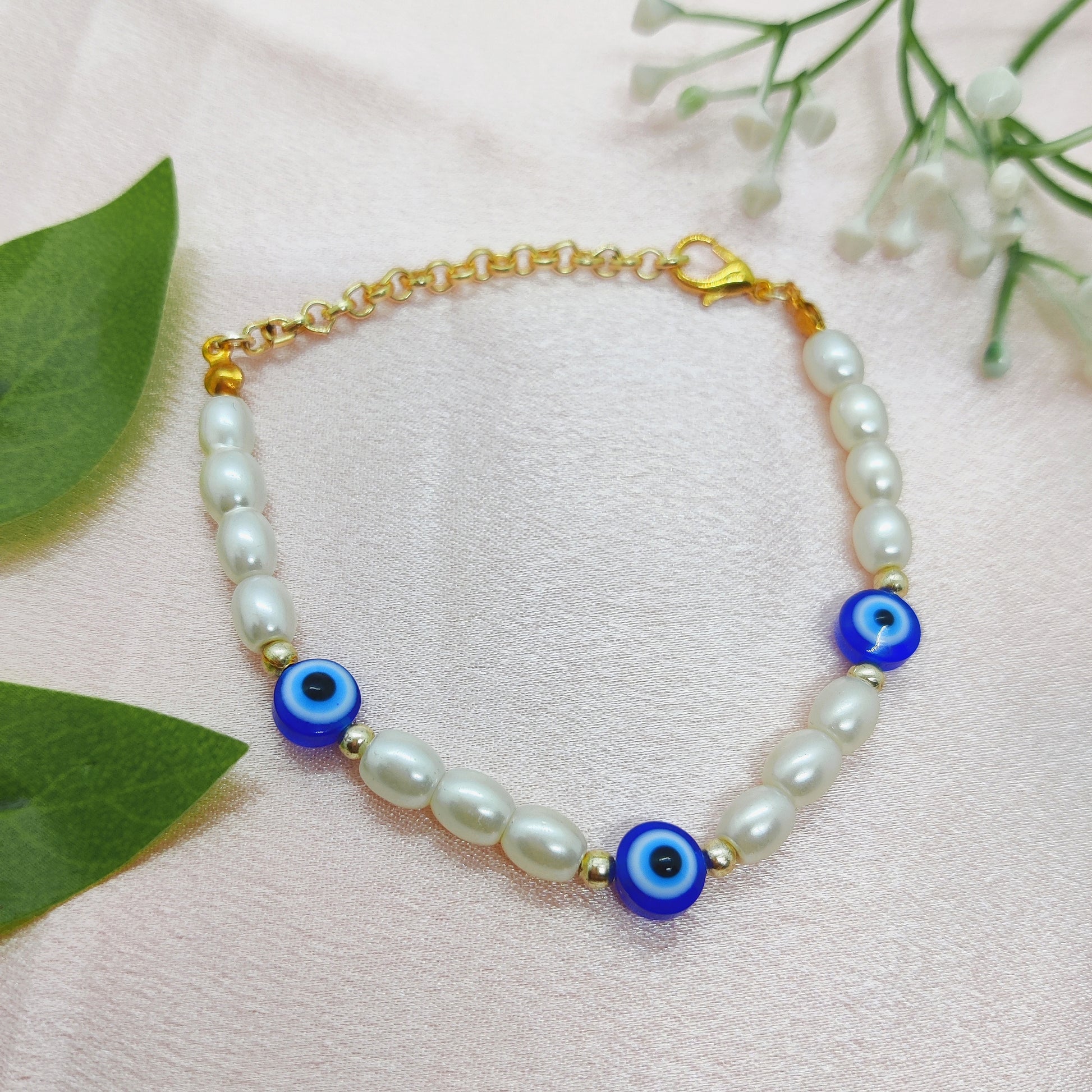 Evil Eye Pearl Bracelet