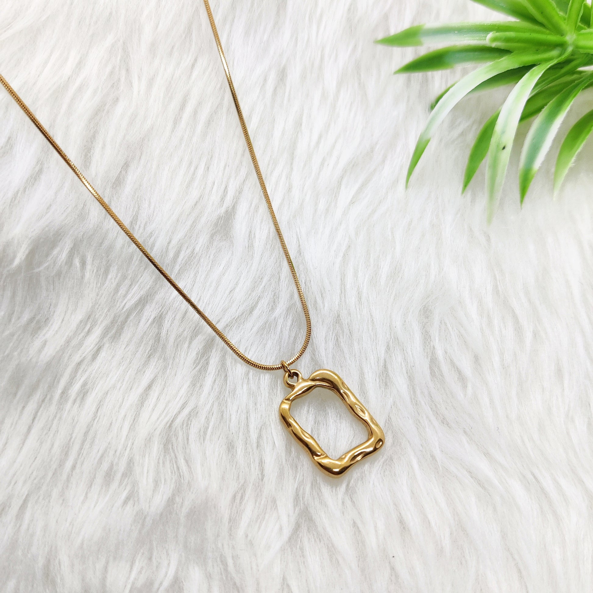 Golden Frame Necklace