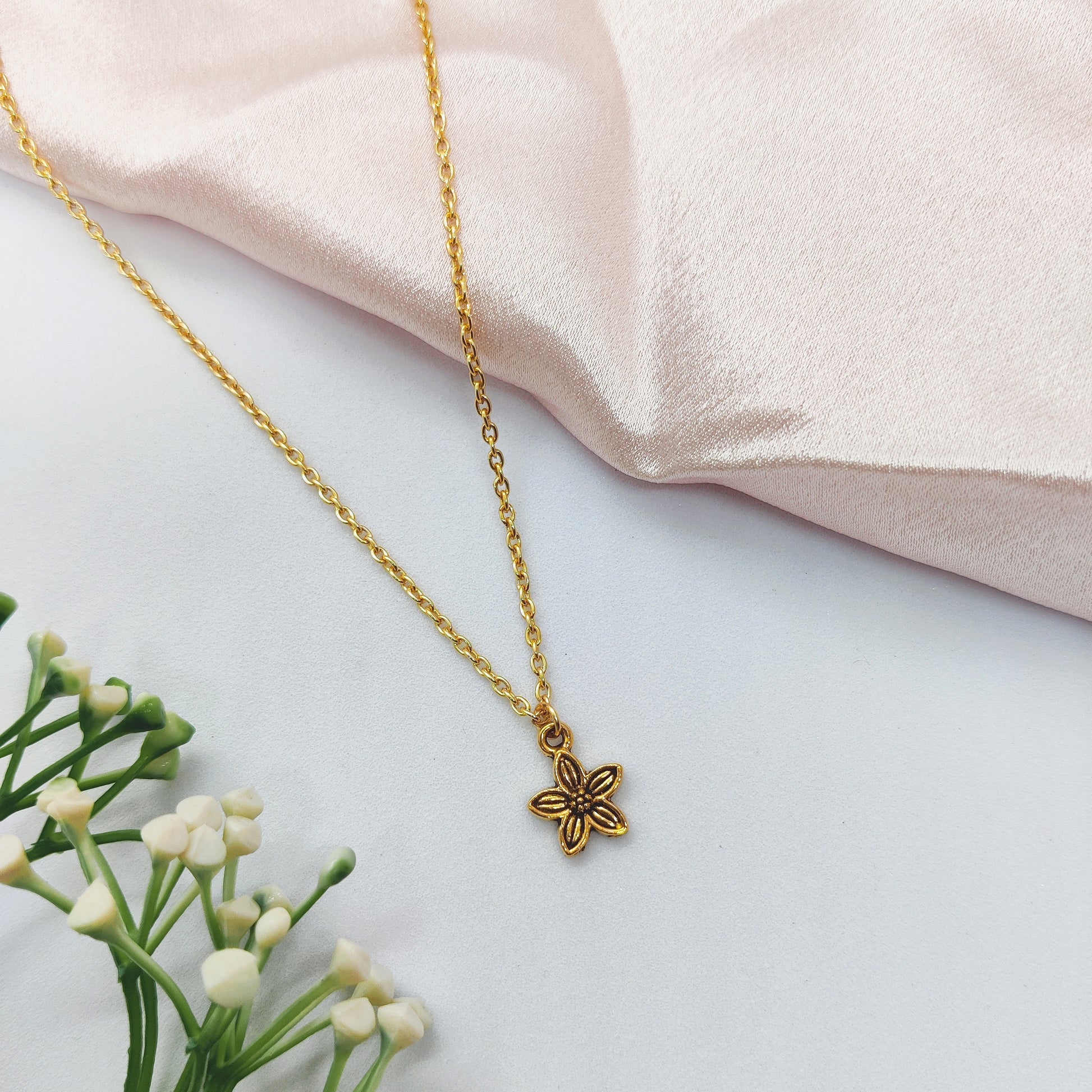 Summer Breeze Necklace Set