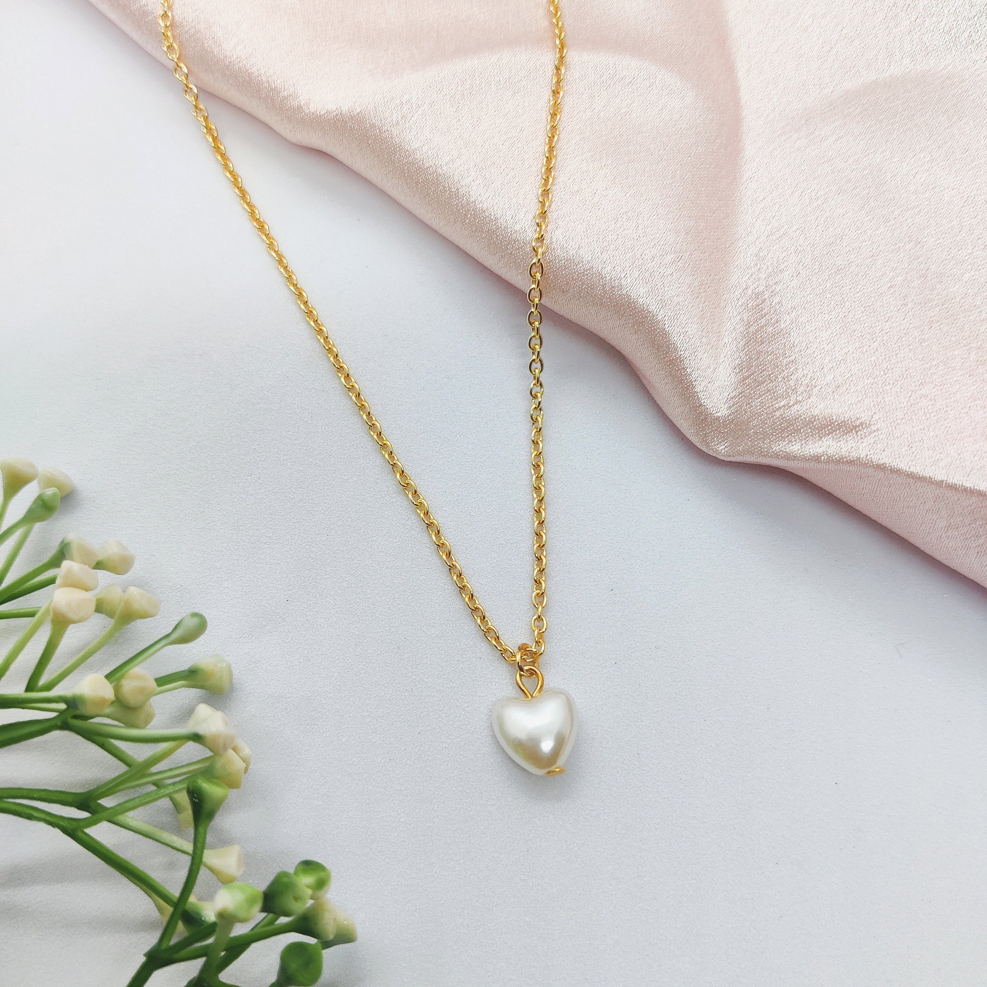 Pearl Elegance Necklace Set