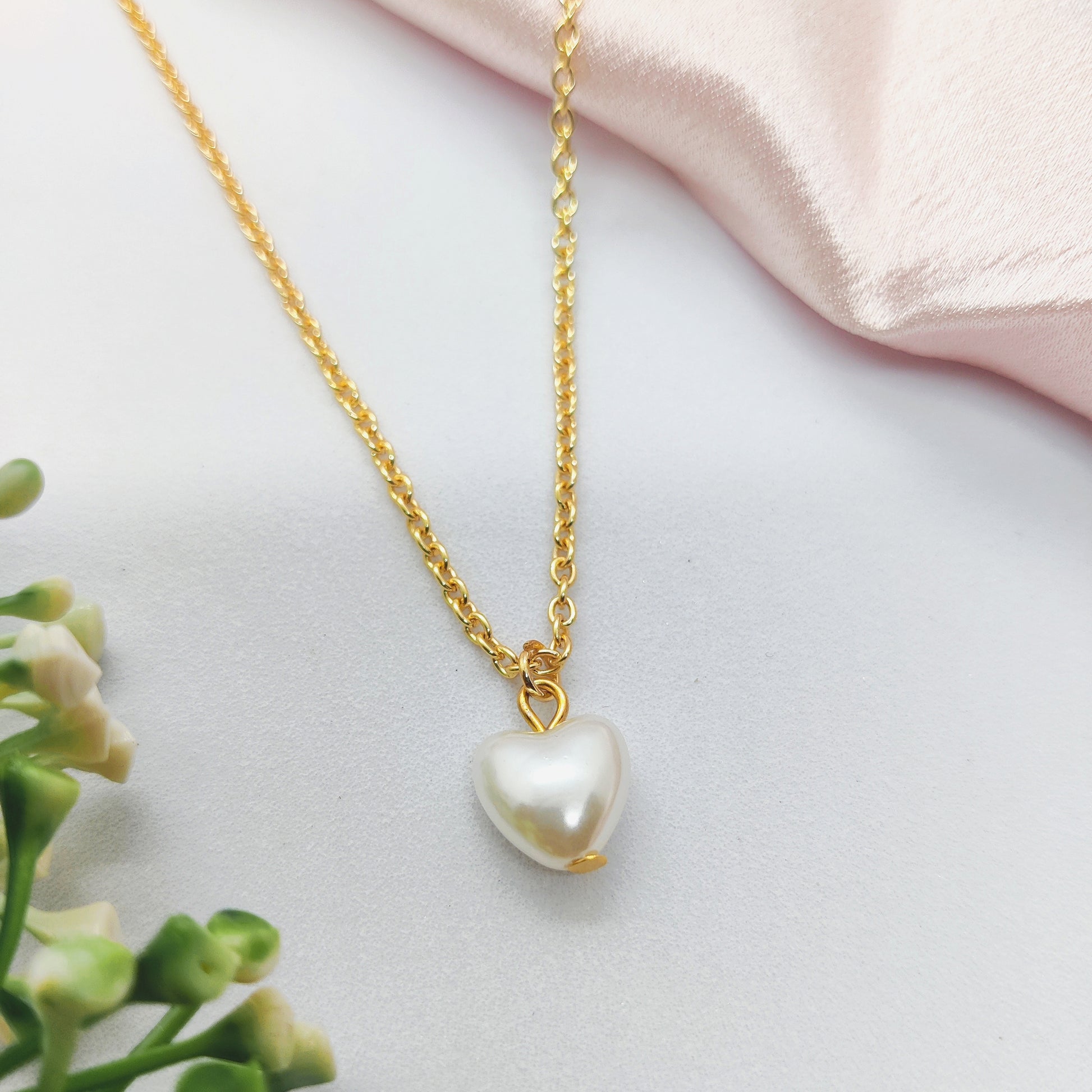 Pearl Perfection Golden Necklace Set