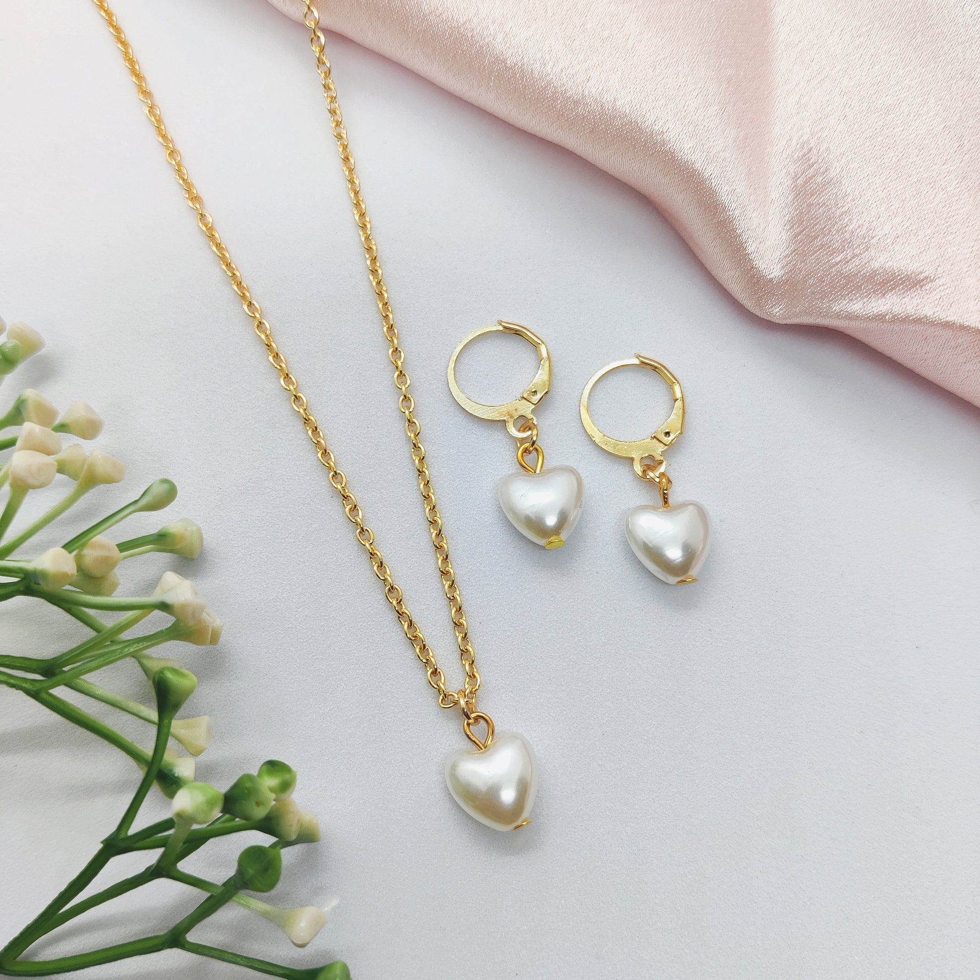Pearl Perfection Golden Necklace Set